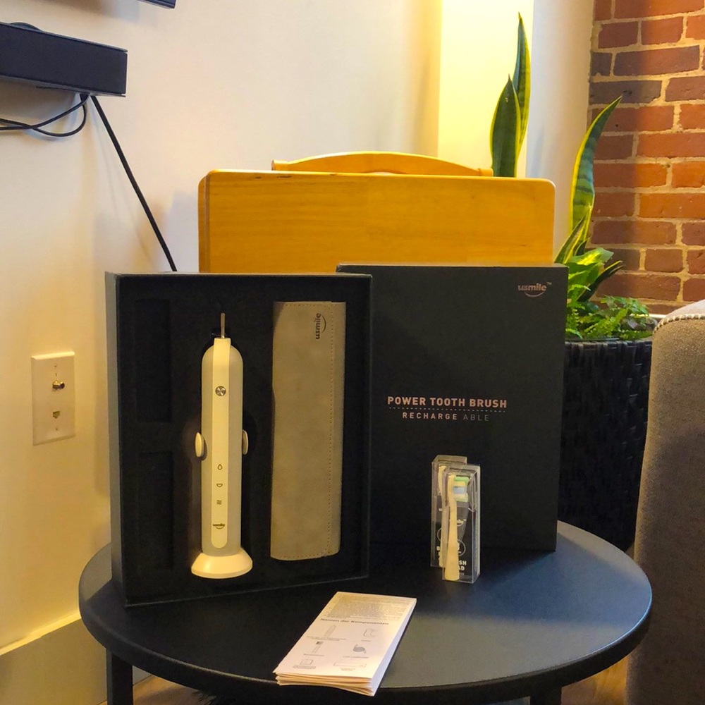 Usmile rechargeable toothbrush